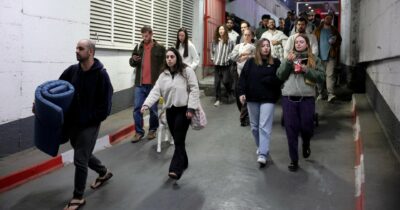 Copertina di Attacco all’Iran, diario da Tel Aviv. “Siamo di nuovo nei bunker e molti sperano che così finirà la minaccia”