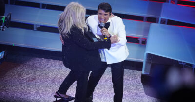 Copertina di La scaletta di Domenica In speciale Sanremo minuto per minuto: si inizia alle 14 e si finisce alle 20, ecco i cantanti in ordine di uscita