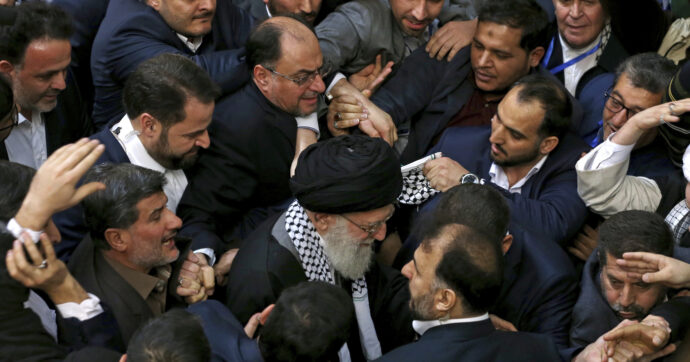 “La Cia ha identificato la posizione di Khamenei. E ha dato le informazioni a Israele”. I retroscena del raid che ha ucciso il leader iraniano