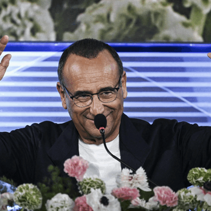 Sanremo 2026, Carlo Conti: “Ho chiesto e voluto io che si facesse il passaggio di consegne con De Martino. Mi sembrava rispettoso anche per l’azienda”