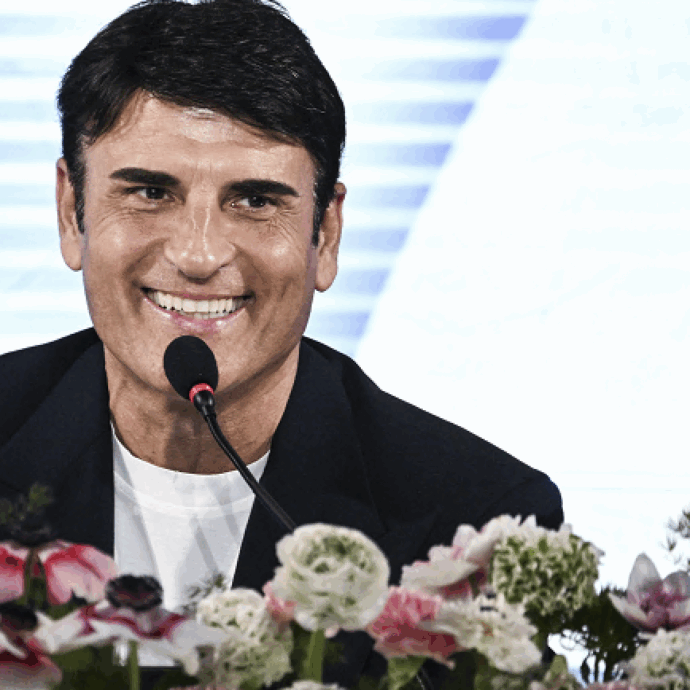 Sanremo 2026, Sal Da Vinci: “Ho tenuto la mano di Sayf perché l’ho sentito come un figlio. Il primo posto lo dedico a Geolier, stacco un pezzo del mio premio e glielo do”