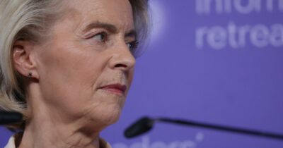 Copertina di Il doppio standard dell’Unione europea: silenzio per le bombe di Usa e Israele su Teheran, “ferma condanna” per la rappresaglia. Solo la Spagna si smarca