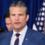 Copertina di Attacco all’Iran, Hegseth: “Teheran stava creando uno scudo per il suo ricatto nucleare. Non sarà una guerra infinita”
