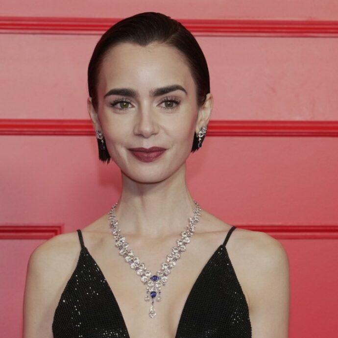 “Parlare dei miei disturbi alimentari è stata tra le esperienze più spaventose della mia vita, ma mi ha fatto sentire meno sola”: le parole di Lily Collins