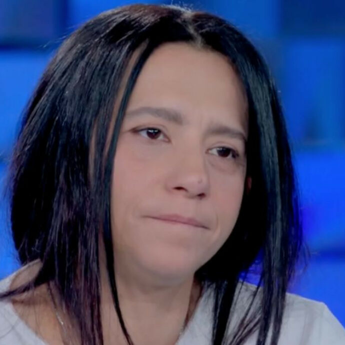 “Ho saputo la verità dai giornali. Chi ha sbagliato deve pagare”: le lacrime della mamma di Domenico a “Verissimo”