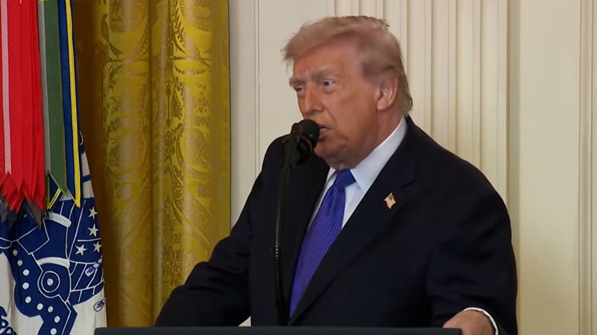 Trump ribadisce: “I missili iraniani potevano colpire l’Europa e raggiungere gli Usa”. E sui tempi della guerra: “Avanti fino a quando sarà necessario” Trump ribadisce: “I missili iraniani potevano colpire l’Europa e raggiungere gli Usa”. E sui tempi della guerra: “Avanti fino a quando sarà necessario”