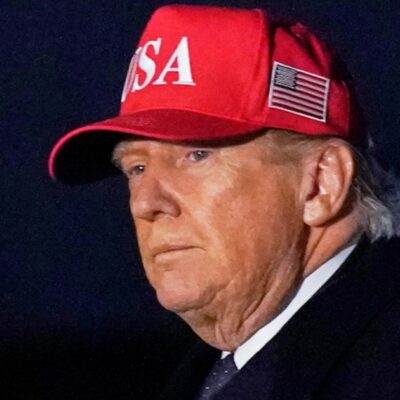 Copertina di “Solo il 27% degli americani approva l’attacco all’Iran. Per il 56% Trump è troppo incline all’uso della forza”