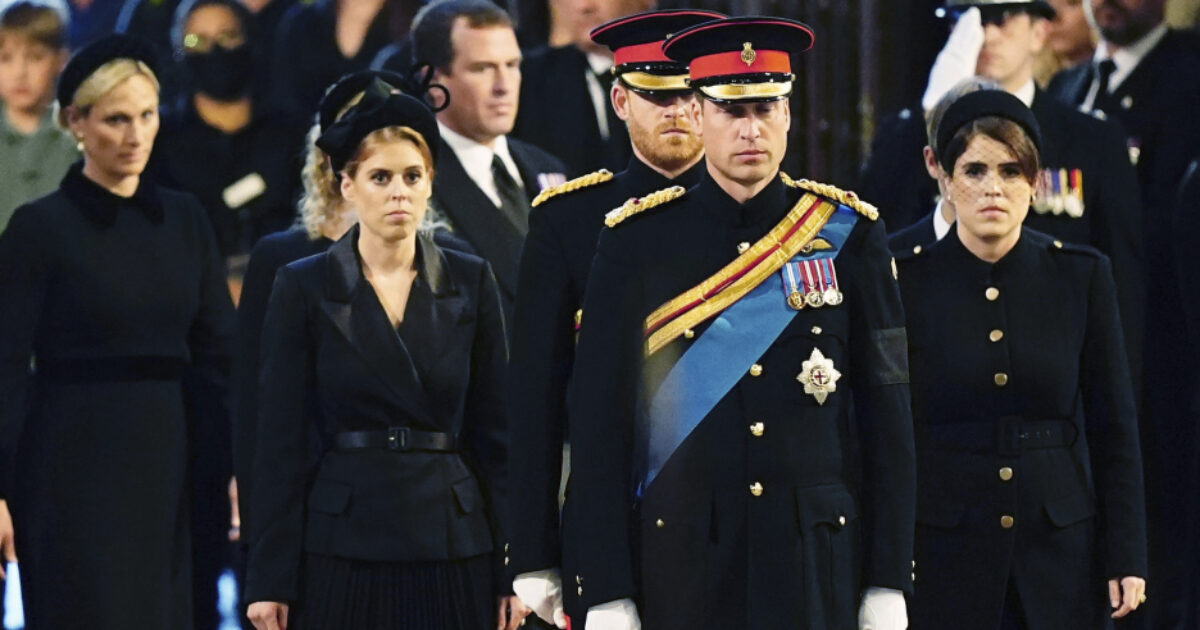 il principe william ha preso in mano la situazione e ora vince la linea dura le cugine beatrice ed eugenia escluse da tutti gli eventi ufficiali i retroscena
