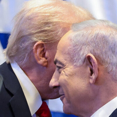 Copertina di Rubio ammette: “Abbiamo colpito perché sapevamo che Israele lo avrebbe fatto”. Così Netanyahu continua a dettare l’agenda a Trump