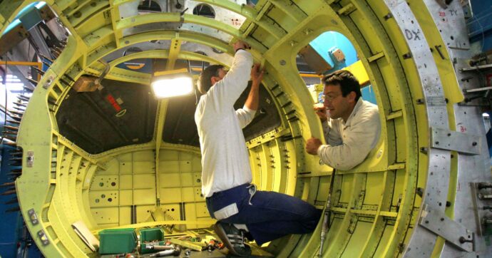 Sotto il governo Meloni 255 aziende metalmeccaniche italiane vendute a società estere: il report della Fiom