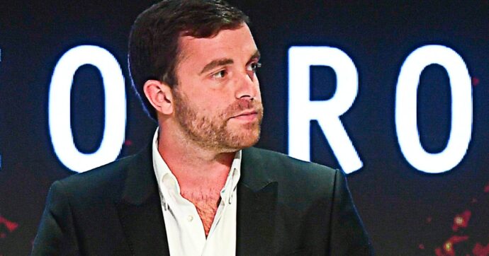 Fabrizio Romano celebra il “ruolo umanitario” dell’Arabia Saudita: polemica sul re del calciomercato, tra notizie e propaganda