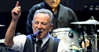 Copertina di I concerti del Boss contro The Donald organizzati  da chi tratta con Trump…