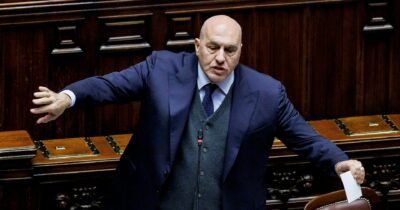 Copertina di A cena con Crosetto? “No”, “Anzi sì”:  versione doppia del diplomatico