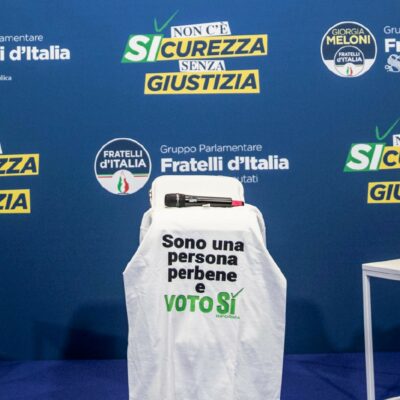 Copertina di Giustizia, grana Iran: Meloni stravolge la campagna del Sì