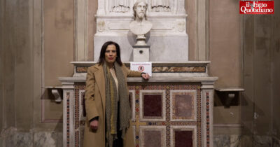 Copertina di Attribuito a Michelangelo il busto del Cristo Salvatore nella basilica di Sant’Agnese fuori le mura