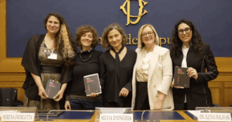 Copertina di Dalle mestruazioni alla contraccezione, presentato il libro “Utero con vista”: “Non si parla abbastanza dell’organo femminile”