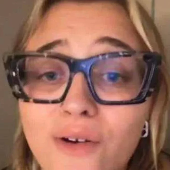 “Noi siamo ancora qui”: l’incubo di BigMama bloccata a Dubai per la guerra in Iran