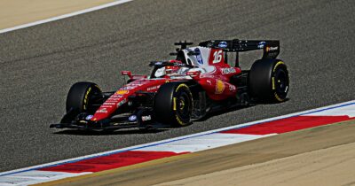 Copertina di Formula 1, si comincia a Melbourne: la Ferrari spera nella svolta | Gli orari del weekend: dove vedere il Gp in diretta e in replica