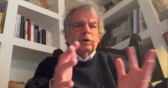 Copertina di Cadono le bombe e Brunetta elogia i “benefici straordinari” della guerra: “Compensano i costi, anche delle vittime: i Pasdaran e le bambine della scuola…”