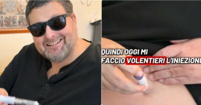 Copertina di Mario Adinolfi si fa l’iniezione di Tirzepatide e la posta sui social: “Ho perso 70 chili. Devo molto al farmaco ma da solo non basta” – VIDEO