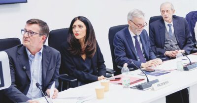 Copertina di La destra dem spinge per l’inciucio bellicista con FdI e rinnega Sánchez