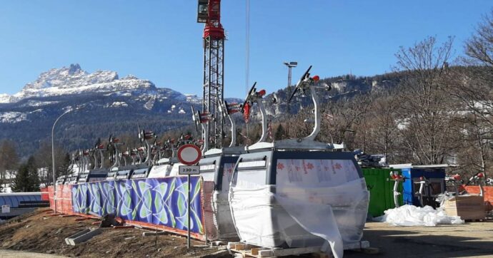 “La cabinovia di Socrepes è completata”: l’annuncio alla fine dei Giochi (per i quali serviva). Ma il cantiere è ancora aperto