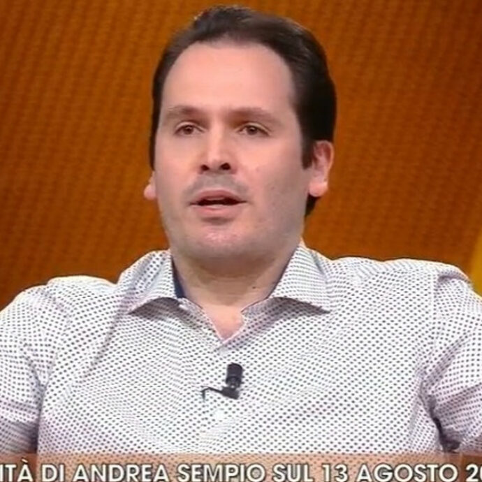 Garlasco, Andrea Sempio ricostruisce la mattina dell’omicidio di Chiara Poggi. La libreria, la nonna e quei 33 secondi di telefonata: “Solo squilli tra amici”