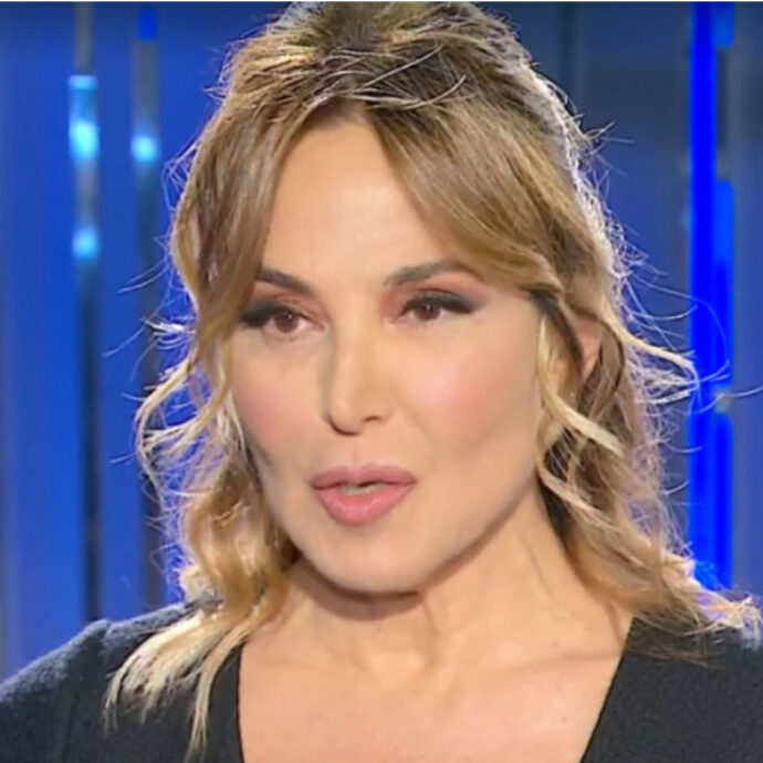 “Naike Rivelli ha diffamato Barbara D’Urso”, confermata la condanna per la figlia di Ornella Muti. Ecco che cosa aveva detto