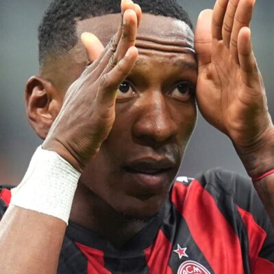 Copertina di Estupinan regala il derby al Milan e prolunga il campionato. Ma che brutta la sfida di San Siro