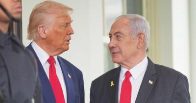 Copertina di Attacco all’Iran, gli ayatollah sfidano Usa e Bibi: “La Guida suprema è stata scelta”