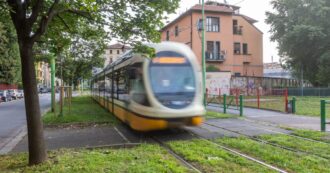 Copertina di Nuovo incidente per un tram a Milano: la linea 15 esce dai binari