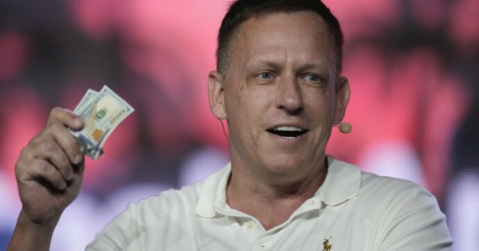 C’è uno Stato parallelo in grado di condizionare i governi. Da Peter Thiel al tecnocapitalismo