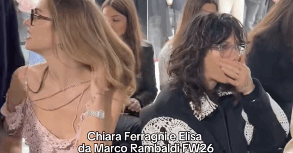 “Il linguaggio del corpo non mente”: Elisa ignora Chiara Ferragni e le dà le spalle, la scena alla Fashion Week è virale