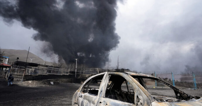 Guerra all’Iran, Axios: “Gli Usa sgomenti per gli attacchi di Israele agli impianti petroliferi”. Media di Tel Aviv: “Rinviata la visita di Witkoff e Kushner”