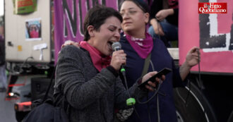 Migliaia in piazza a Roma per i diritti delle donne: "Situazione peggiorata con governo Meloni"