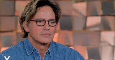 Copertina di “In un anno e mezzo ho subìto più di 12 interventi con anestesia totale. Tutto è cominciato con un laser per alleggerire le occhiaie che è andato molto male”: così Gabriel Garko