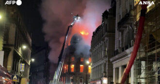 Maxi incendio alla stazione centrale di Glasgow: disagi per il traffico treni