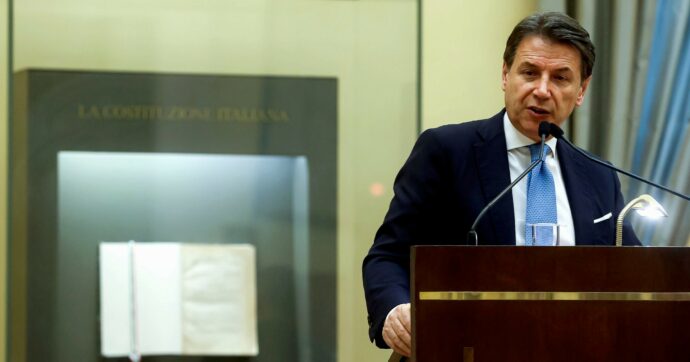 Conte, la mossa per riunire tutte  le opposizioni: mozione su Kiev