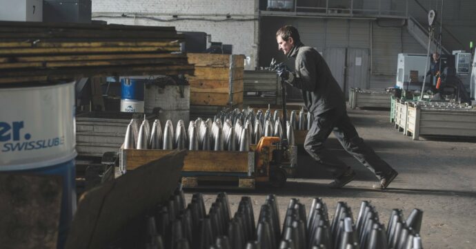 Export armi, exploit italiano:  più 157%   tra il  2021 e il 2025