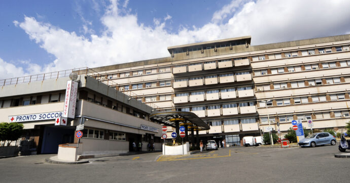 Indagato per concorso esterno il direttore del Policlinico di Messina Iacolino, ex eurodeputato Pdl. “Favori al boss di Favara”