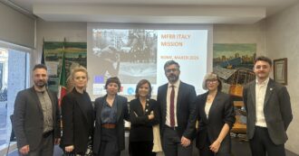 Copertina di Libertà d’informazione, delegazione per il monitoraggio di nuovo ignorata dal governo. Rai, querele temerarie e spionaggio: le raccomandazioni