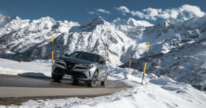 Alfa Romeo Junior ibrida Q4, la prova de Il Fatto.it – Tra neve e curve alpine – FOTO