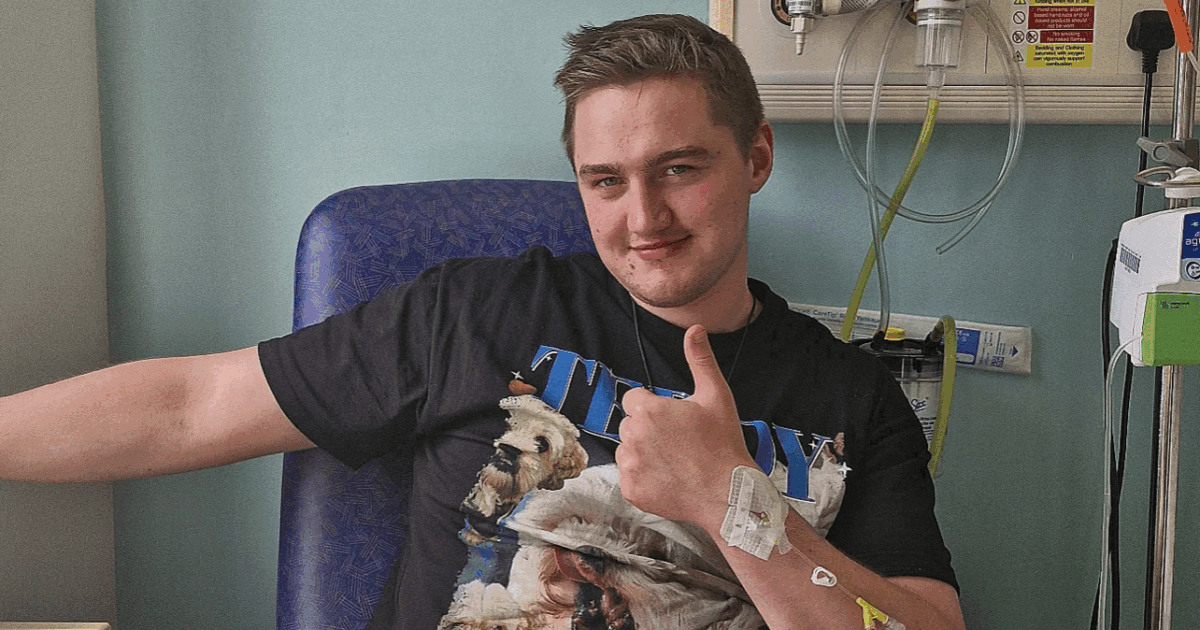 “Le ecografie hanno mostrato che il cancro è progredito rapidamente nel mio corpo e ora sto entrando nelle ultime fasi della mia vita”: così l’attore Finnian Garbutt