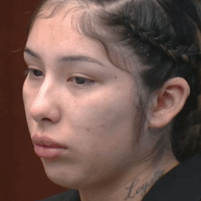 Va a fare un trattamento estetico e lascia in figli in macchina: quello di un anno muore, quello di due viene portato in ospedale. Arrivata la condanna a 15 anni