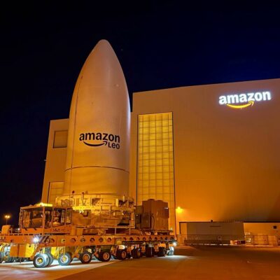 Copertina di L’Iran prende di mira il Big Tech Usa: da Google ad Amazon quali sono gli obiettivi militari e i rischi per i servizi civili (come le banche)