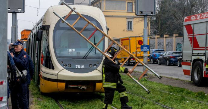 Milano, tram a fuoco: è il quarto incidente