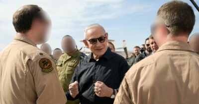 Copertina di Netanyahu si rafforza alla Knesset: niente leva agli haredim e altri 40 mld per la guerra