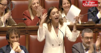 Copertina di “Ripetete con me: dalla parte dell’Italia”: il nuovo tormentone di Montaruli (Fdi) nell’intervento alla Camera