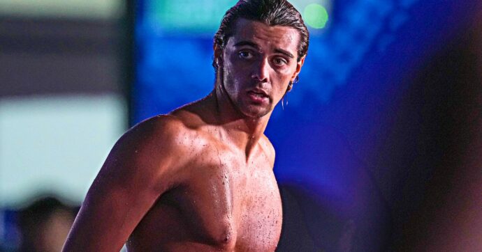 “A Verona condivido la piscina con tre gruppi di signore che alle 9.30 fanno acquagym. Non posso prepararmi così per le Olimpiadi”: lo sfogo di Ceccon