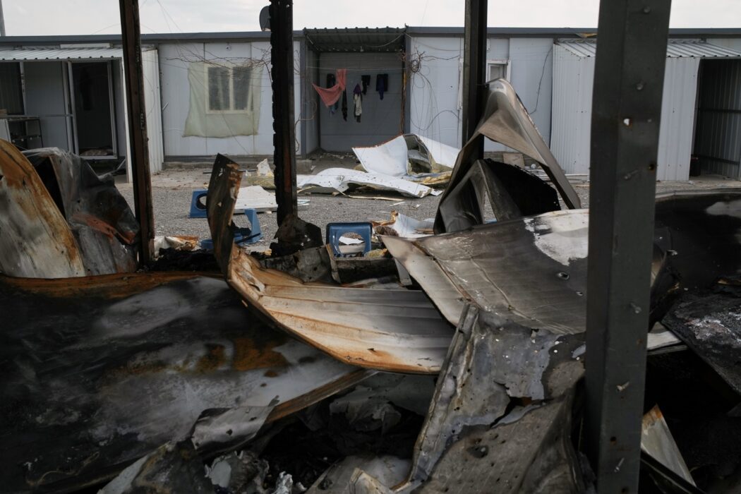 Missile colpisce base italiana a Erbil, il comandante: “Siamo nel bunker, alcuni danni ma nessun ferito”